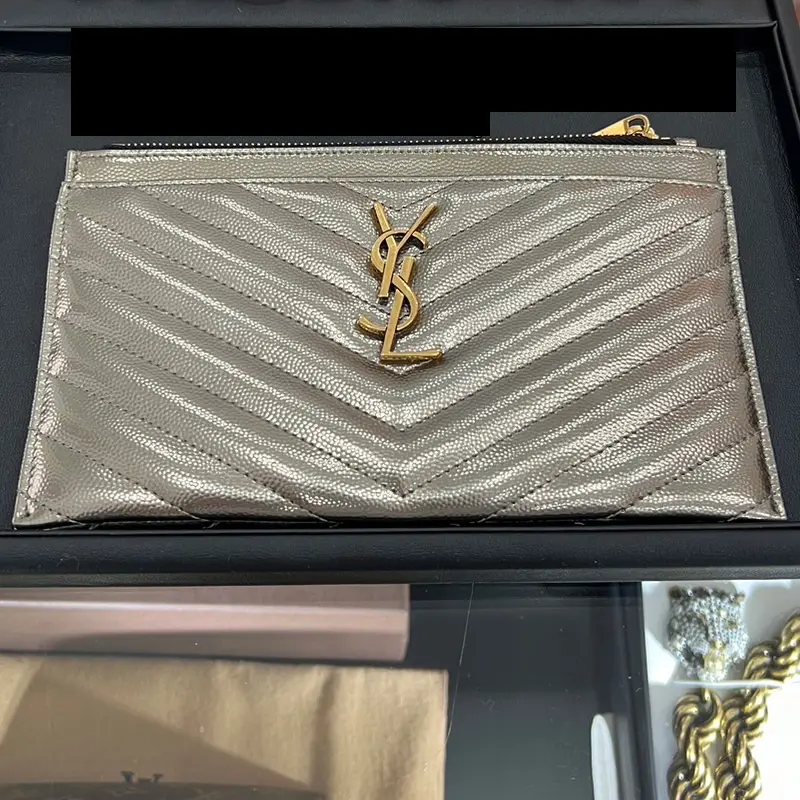 イヴ サン ローラン Saint Laurent カードケース キルティングを買取