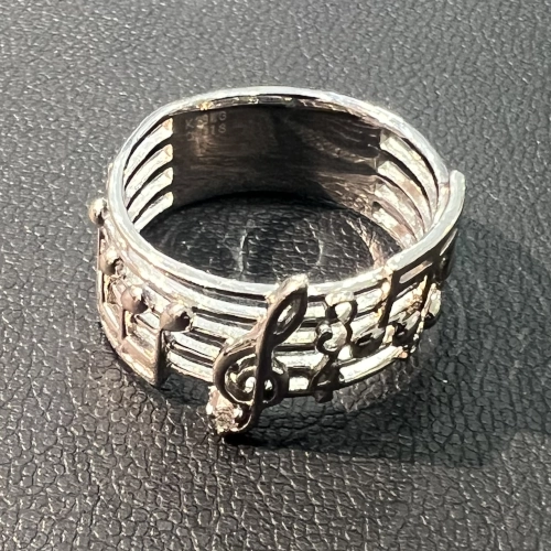 金・貴金属リング/指輪 K18WG 音符モチーフリングを買取