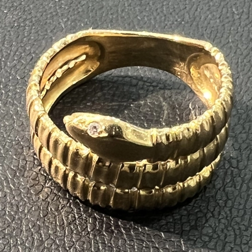金・貴金属リング/指輪 K18 スネークモチーフリングを買取