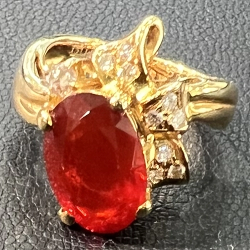 金・貴金属リング/指輪 K18 色石付ダイヤモンドリングを買取