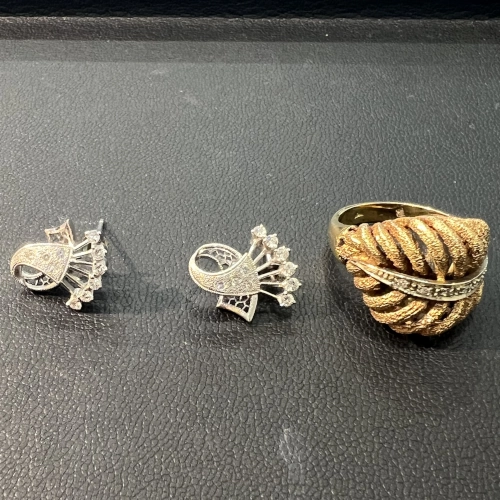 18金 K18 デザインリング Pt900 デザインピアスを買取