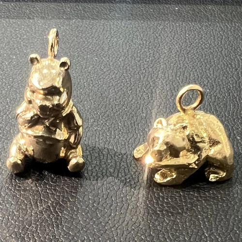 18金 K18 熊 プーさん ペンダントトップを買取