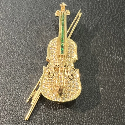 18金 K18 バイオリンモチーフブローチを買取