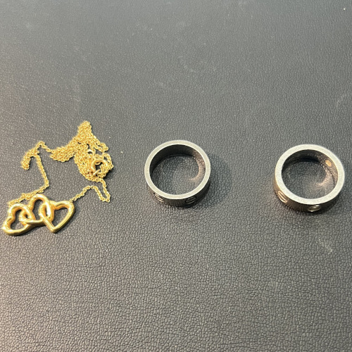 ティファニー Tiffany&Co K18YG  750 トリプルオープンハートネックレス その他K18 リング2点を買取