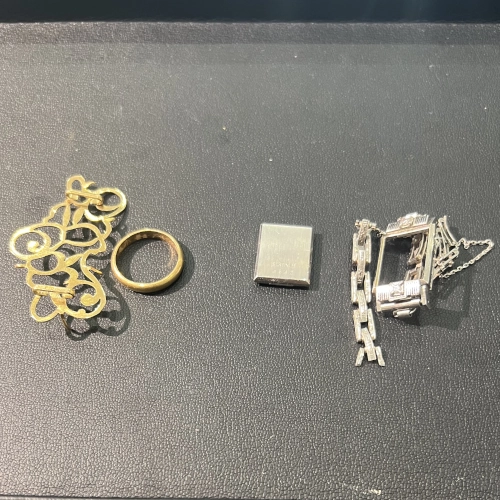 18金 K18 リング アクセサリー枠 PT850 腕時計を買取